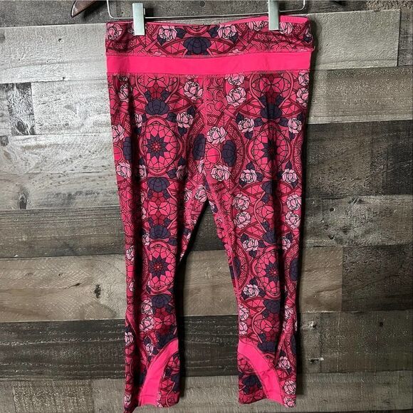 Lululemon Inspire Crop 6 - Picture 3 of 8